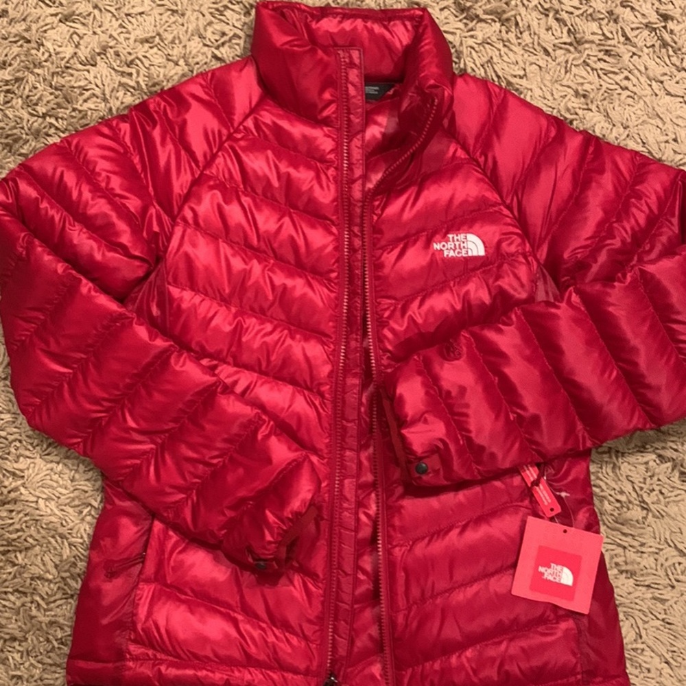 Womens size small red NorthFace Flare down jacket.